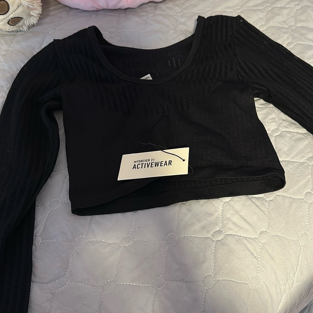 Brand new black long sleeve active wear!!